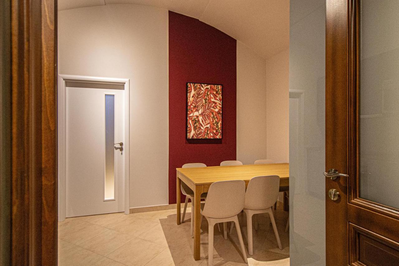 Modern And Spacious Apartments In City Center Prag Exterior foto