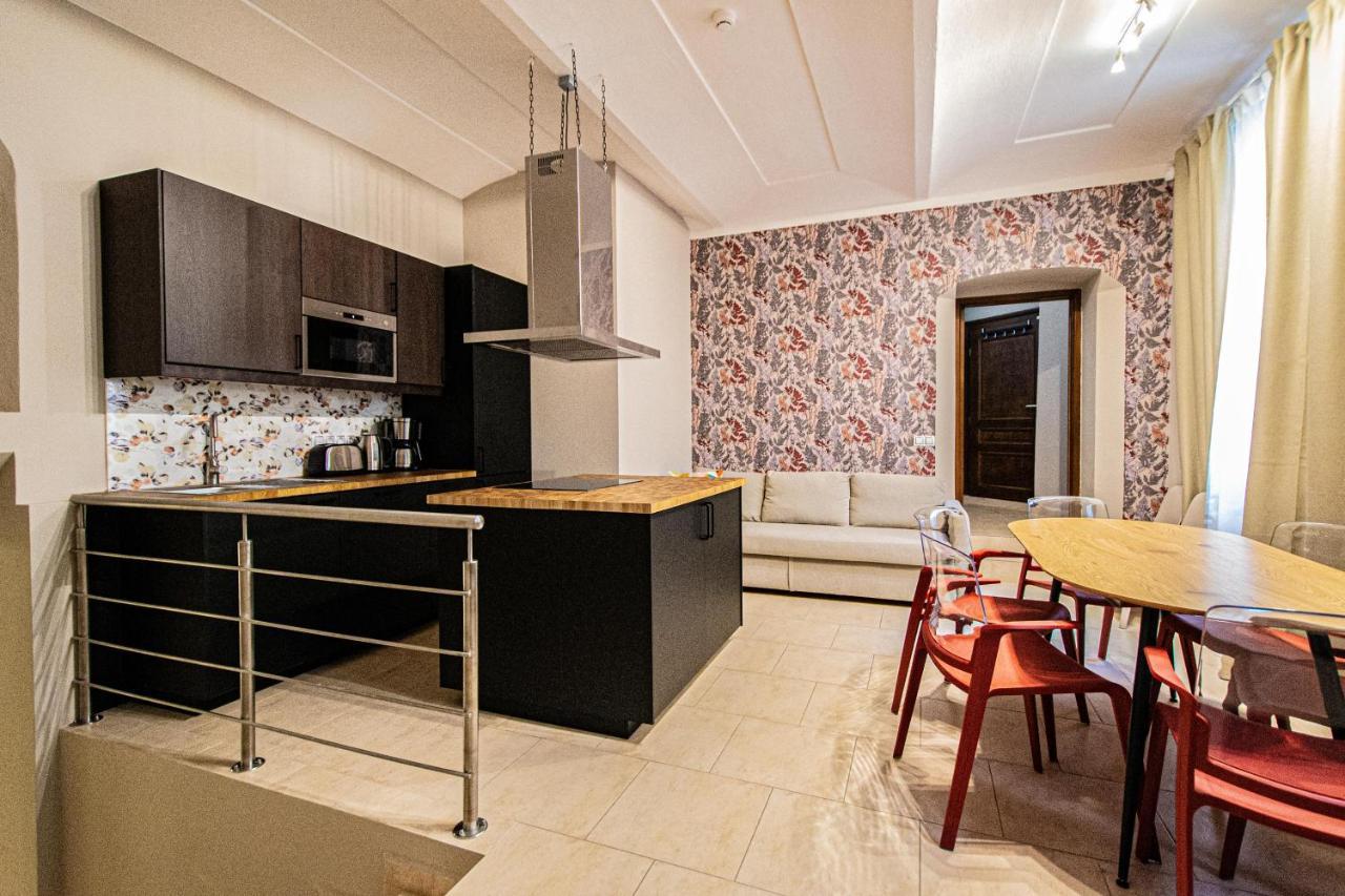Modern And Spacious Apartments In City Center Prag Exterior foto