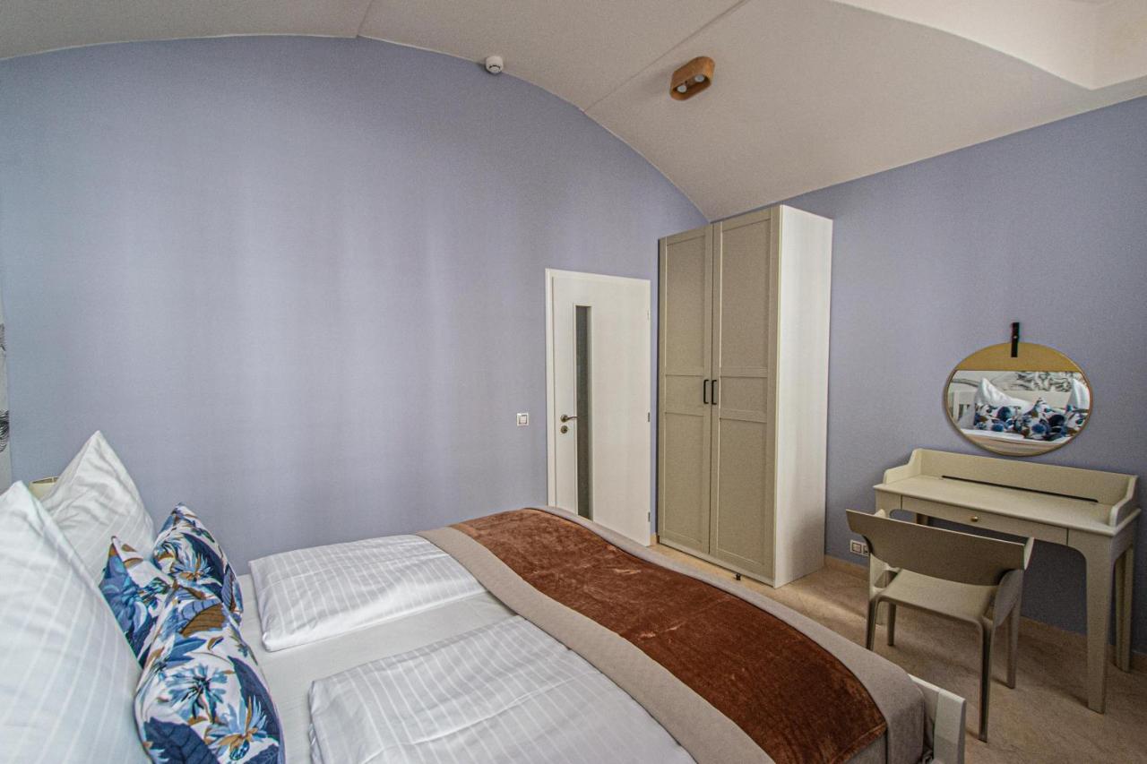 Modern And Spacious Apartments In City Center Prag Exterior foto