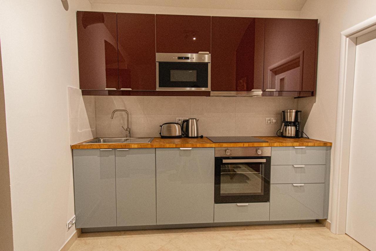 Modern And Spacious Apartments In City Center Prag Exterior foto